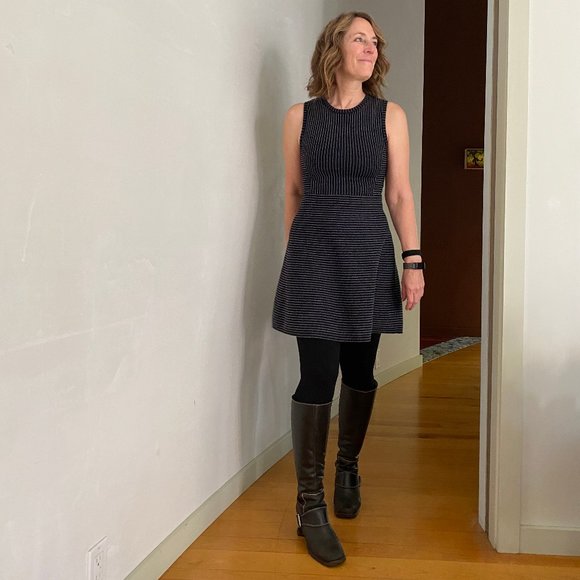 Theory Casual Wool Sleeveless Dress Size Small - Picture 4 of 11